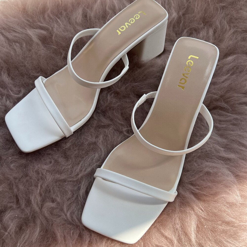 Leevar Women's White Squared Toed Block Heel Size… - image 2